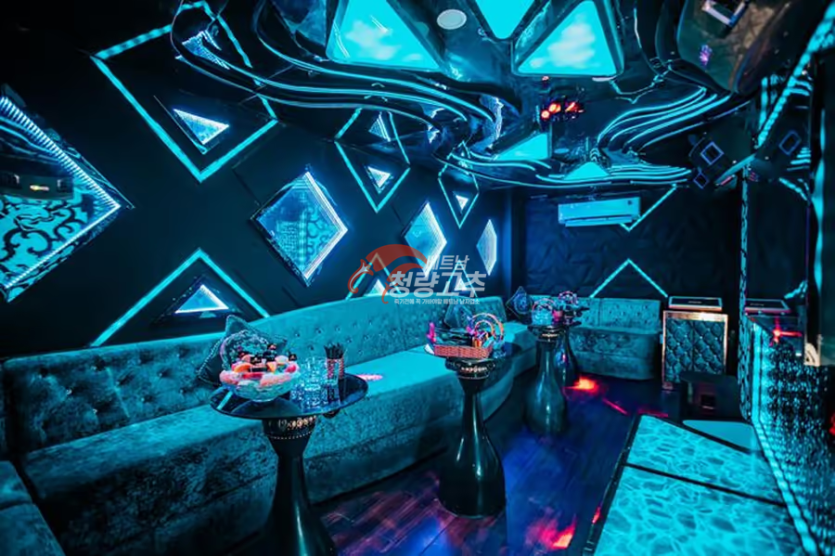 킹덤 가라오케 실내