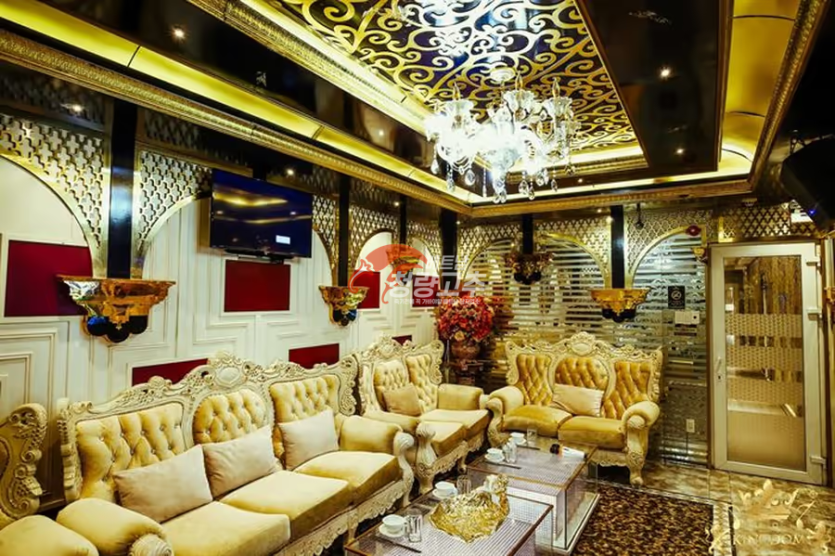 킹덤 가라오케 내부